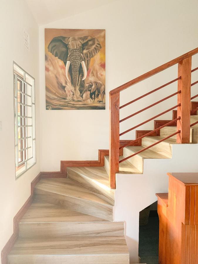 Heart Of Africa Lodge Аруша Экстерьер фото