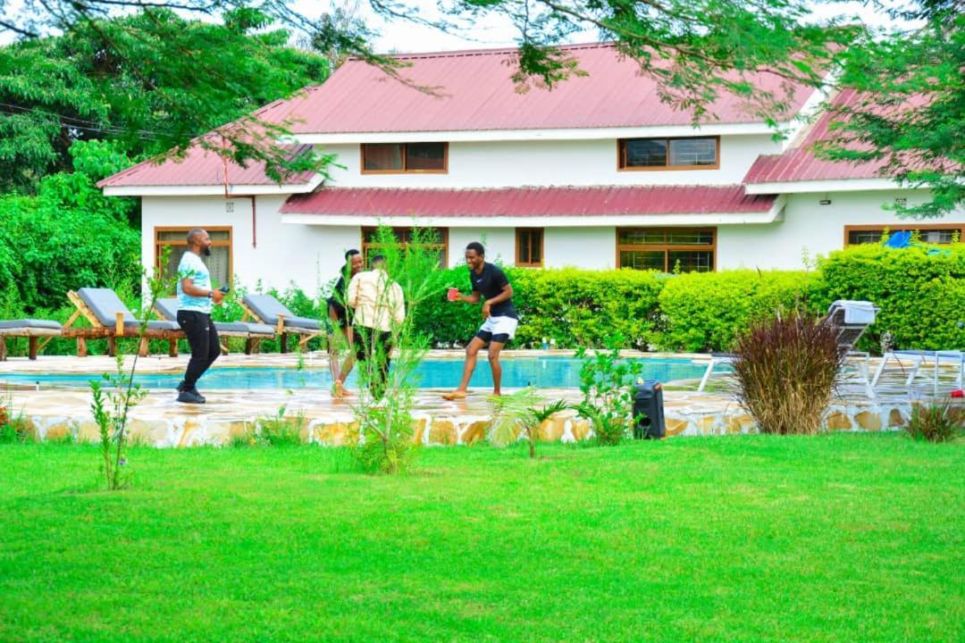 Heart Of Africa Lodge Аруша Экстерьер фото